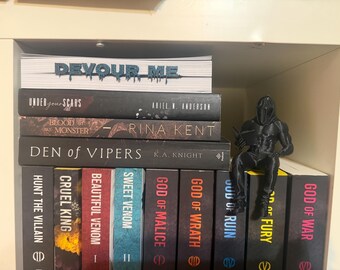 Drippy “Devour Me” 3D Printed Bookmark | BookTok Dark Romance Shelf Decor | Spicy Reader Gift