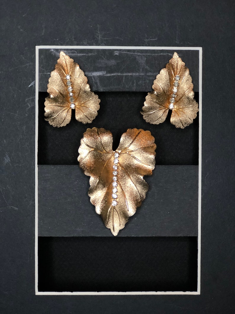 Vintage Judy Lee Brooch and Earring Set Gold Leaf and Rhinestones