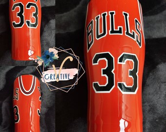 Jersey tumbler // bulls tumbler // basketball jersey tumbler // tumblers for him // custom team jersey