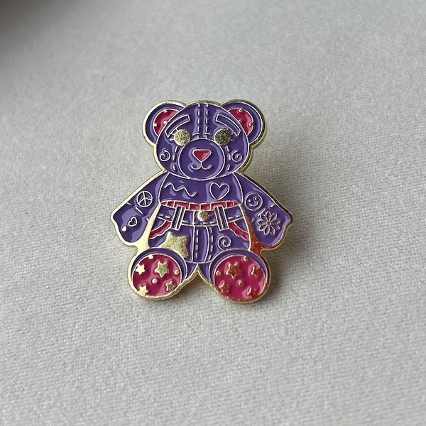 Doodle Bear Enamel Pin | 90s | y2k | toys | retro | badges | brooch | nostalgia | 90s kid | collectibles  | millential | tattoo lover |