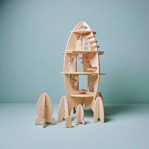 Adventurous Wooden Toy Rocket - Ideal for Children Aged 3+, with Astronauts and Accessories