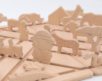 Set iniziale: grande tavolo da gioco + 18 personaggi Safari