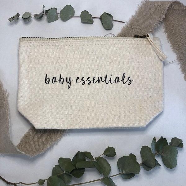 personalisierte Windeltasche "baby essentials", Kosmetikbeutel, Geschenk zur Geburt