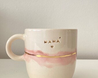 Mug with name and gold detail