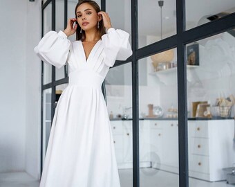 Robe midi blanche | Robe de mariée midi | Robe de mariée simple | Robe de mariée midi à col en V | Robe de mariée courte | Robe de cérémonie blanche |