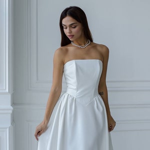 Sleeveless wedding dress Midi wedding dress Waist hugging wedding dress Simple wedding dress Flared wedding dress Crepe white dress image 3