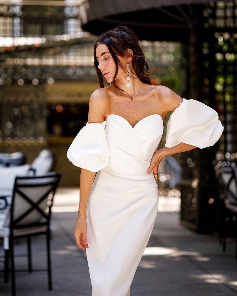 Weißes Satin Midi Brautkleid mit nachweisbaren Ärmeln Seiden Elopement Kleid Schlichtes elegantes Satin Brautkleid für die standesamtliche Trauung Bild 5