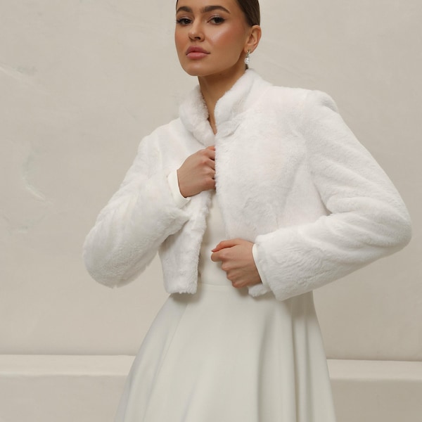 Chaqueta de novia de piel sintética color marfil: elegante bolero de boda
