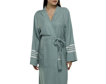 Soft hammam bathrobe with kimono collar | sage green | His/Her