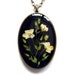 see more listings in the Collier de vraies fleurs section