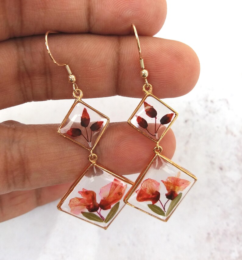 Bud and blossom earrings, Resin jewelry, Pressed flower Jewellery, 14k gold botanical earrings, Mothers gift with natural touch image 3