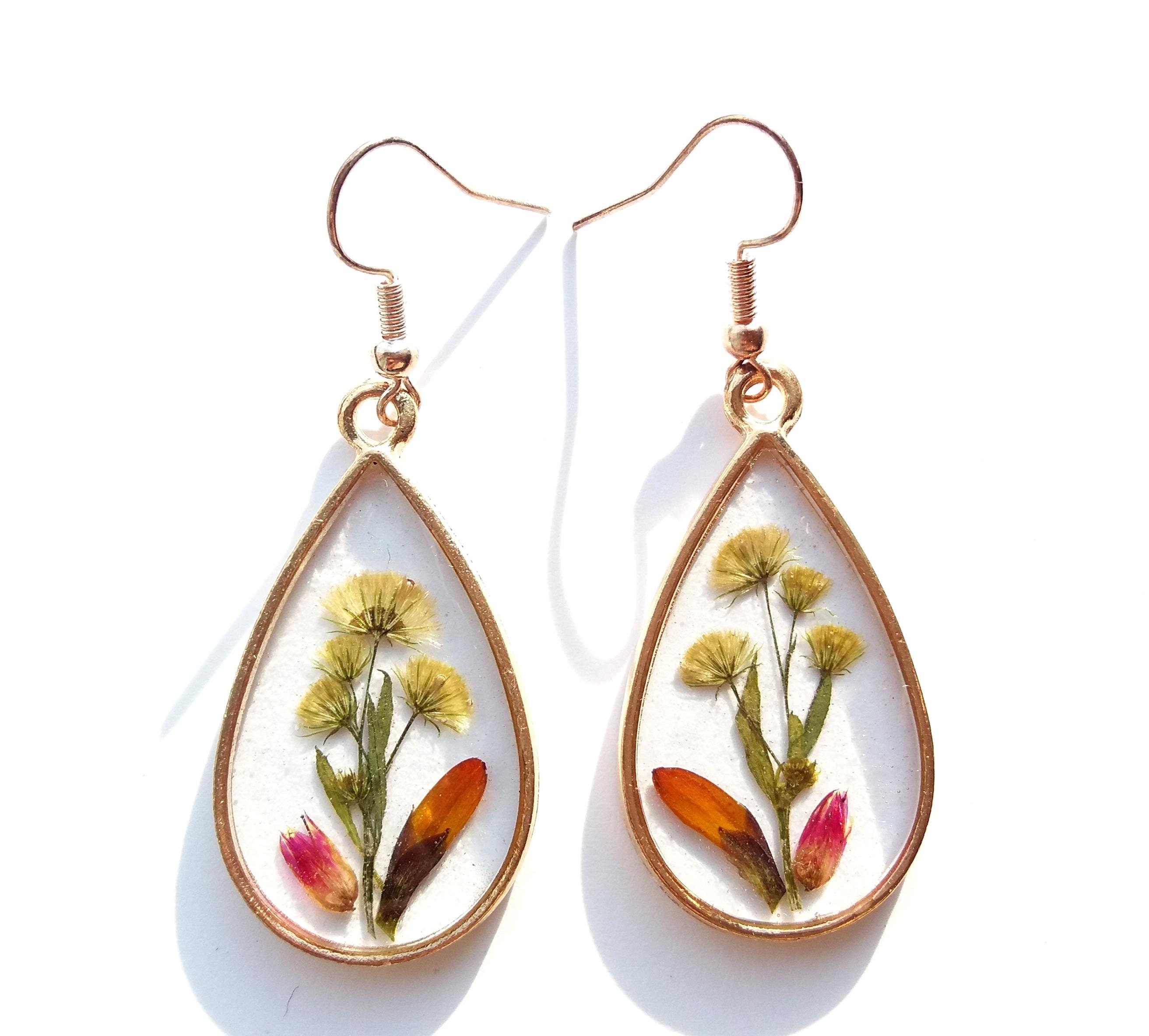 Real flowers resin earrings botanical drop earrings Valentine/'s Day gift Mother/'s Day gift