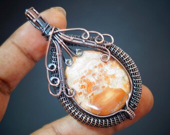 イエローストーンペンダントネックレス：手作り銅線ジュエリー - Etsy 日本