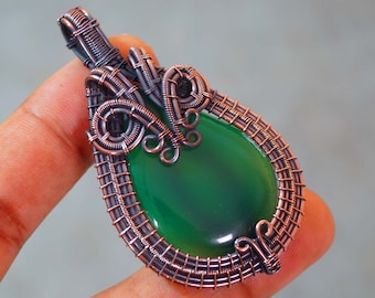 Fil de cuivre avec pendentif en pierre verte, fil enveloppé de bijoux faits main, collier avec pendentif en pierres précieuses d'onyx, cadeau pour Noël, bijoux bohème
