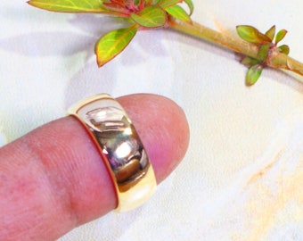 gold band rings, Plain gold ring, Minimalist ring, Gold simple ring, different size stackable ring, wedding band gold filled Ring