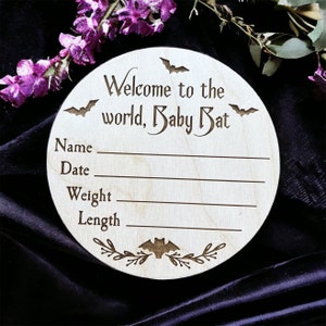 Anuncio de nacimiento de bebé murciélago / Regalo gótico para bebé / Amante de los murciélagos / Regalo gótico para baby shower / Decoración linda de murciélago / Decoración de guardería de murciélagos / Guardería gótica