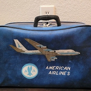 Vintage American Airlines Blue Luggage Bag Suitcase Carry-on Pilot