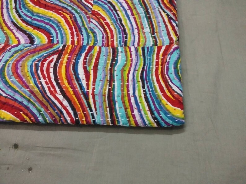 Indian handmade new lahariya pattern kantha quilt Queen size kantha bedspread 108x90 kantha blankets pure cotton kantha throw perfect match