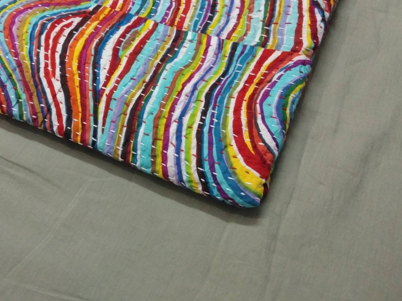 Indian handmade new lahariya pattern kantha quilt Queen size kantha bedspread 108x90 kantha blankets pure cotton kantha throw perfect match