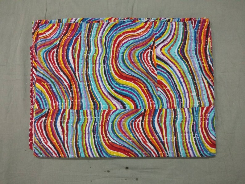 Indian handmade new lahariya pattern kantha quilt Queen size kantha bedspread 108x90 kantha blankets pure cotton kantha throw perfect match