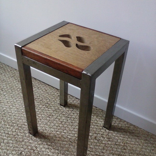 Tabouret "Quercus" métal et bois chantourné