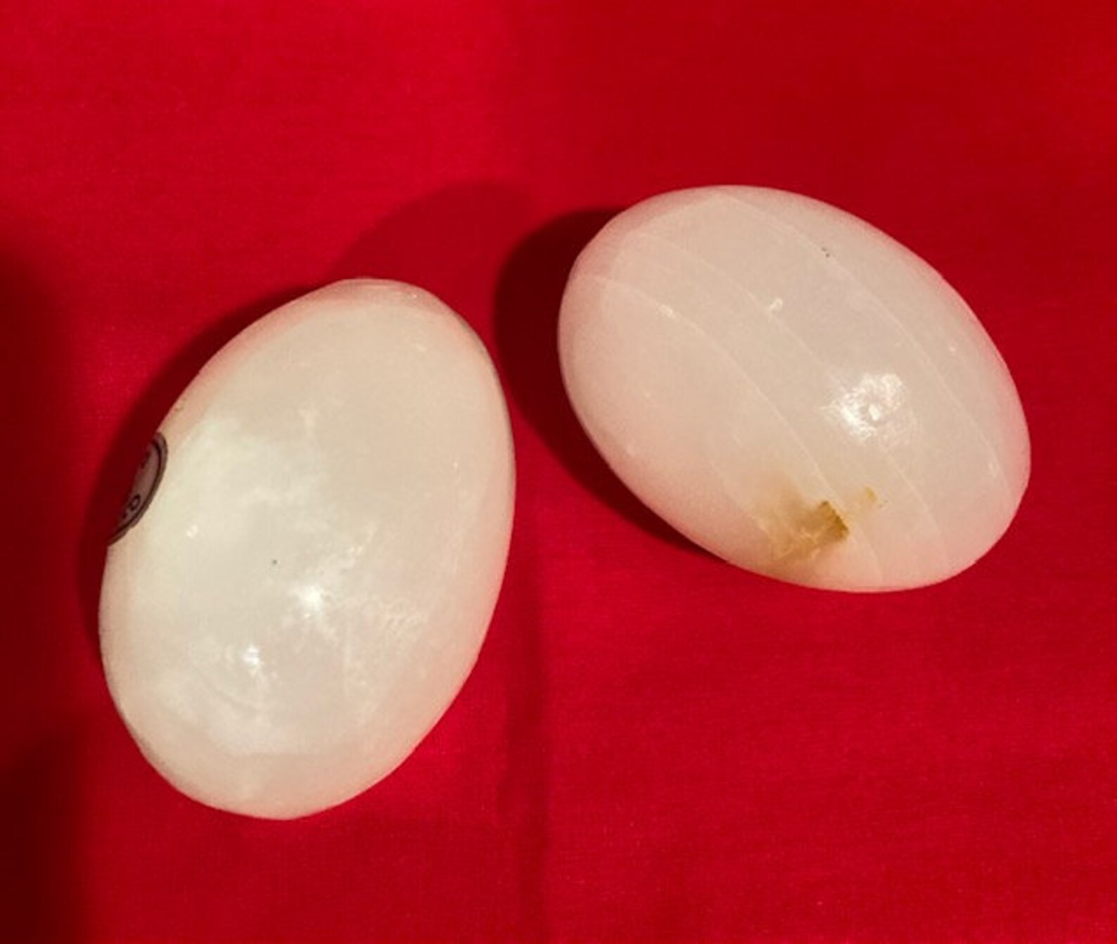 Vintage White Glass Hand Blown Darning Eggs 2 are from Hecho Etsy