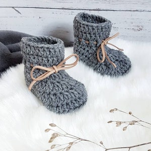 Babyschuhe aus Merinowolle gehäkelt,viele Farben, Babyboots, beige, für Junge und Mädchen image 5