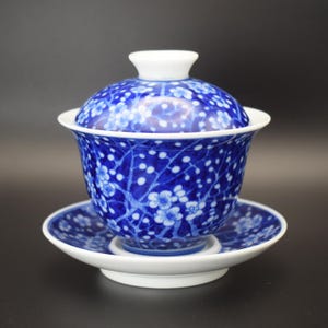 Conjunto de chá de porcelana floral azul Gaiwan, xícara de chá chinesa Gongfu
