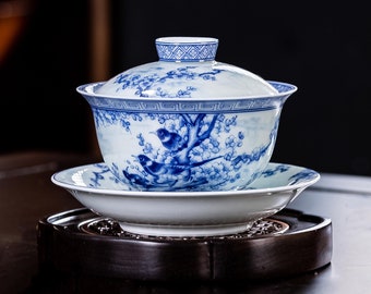Gaiwan Tea Cup,Hand-painted Flowers and Birds, Chinese Teacup with Saucer and Lid,Jingdezhen Porcelain