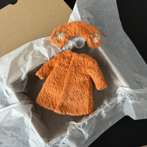 Blythe Fur Coat - Handmade Winter Outfit for Blythe Dolls, Perfect Gift for Doll Lovers, Stylish & Cozy Clothing Accessory