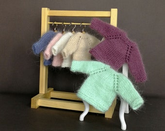 Hand Knit Fluffy Raglan Sweater for Blythe Doll Outfit, Soft Pullover Miniature Clothes