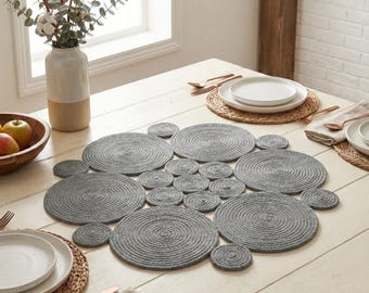 Średnioszara bawełniana mata linowa, bieżnik w stylu boho minimalistyczny, zmywalny dywanik na środek stołu