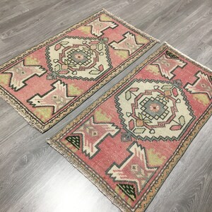 Vintage small rug, Rug for entry, Rug mat Persian, Small area rug, Rugs and mats, Door mat, Kitchen mats, Chic Rugs, Deco rugs, Floor rugs, Authentic small rugs, Decorative small rugs,, Entrance Rug, Welcome mat, Pink Persian Rug, Kidsroom Rug