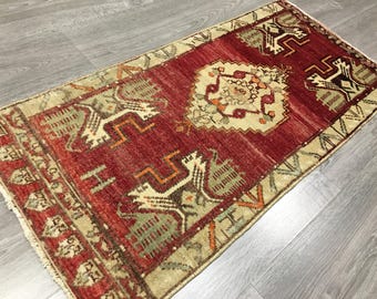 Vintage Anatolian Small Rug (1'9"x3'8")