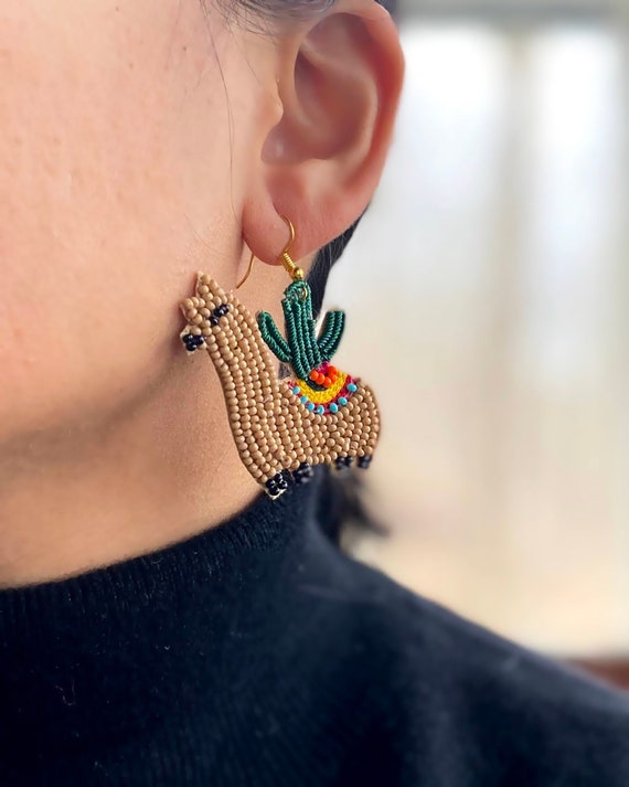 Cinco de Mayo Llama Bead Earring