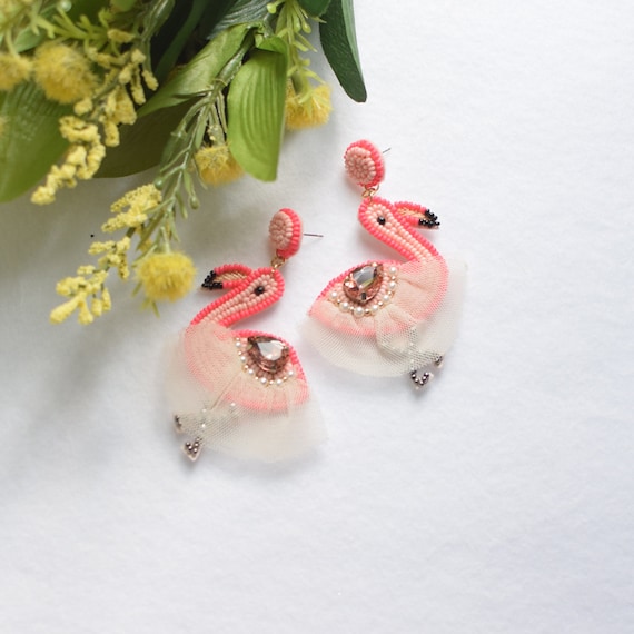 Flamingo Bird Earring, Stud Earrings, Beaded Earrings, Gift ideas, Spring Earrings, Summer Earrings, Woman's Earrings, Statement Earrings