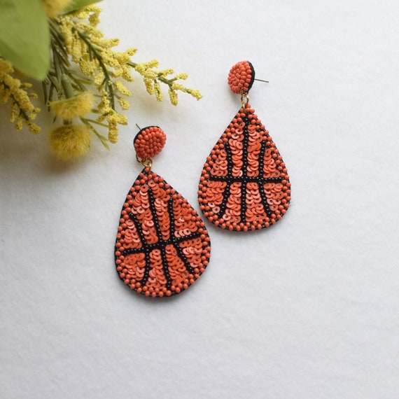 Basketball Earring, Cheer Team, Beaded Earrings, Gift ideas, Sport Earrings, Cheer Earrings, Woman's Earrings, Statement Earrings