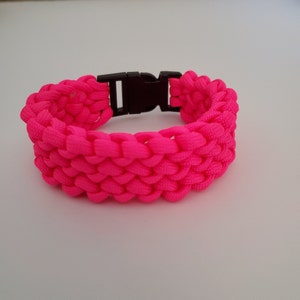 Custom Paracord Survival Bracelet: Unisex Outdoor Camping Utility