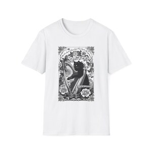 Black Cat Harp Shirt | Gothic Music Lover Tee | Dark Academia Cat | Fantasy Harp Art | Classical Music Gift