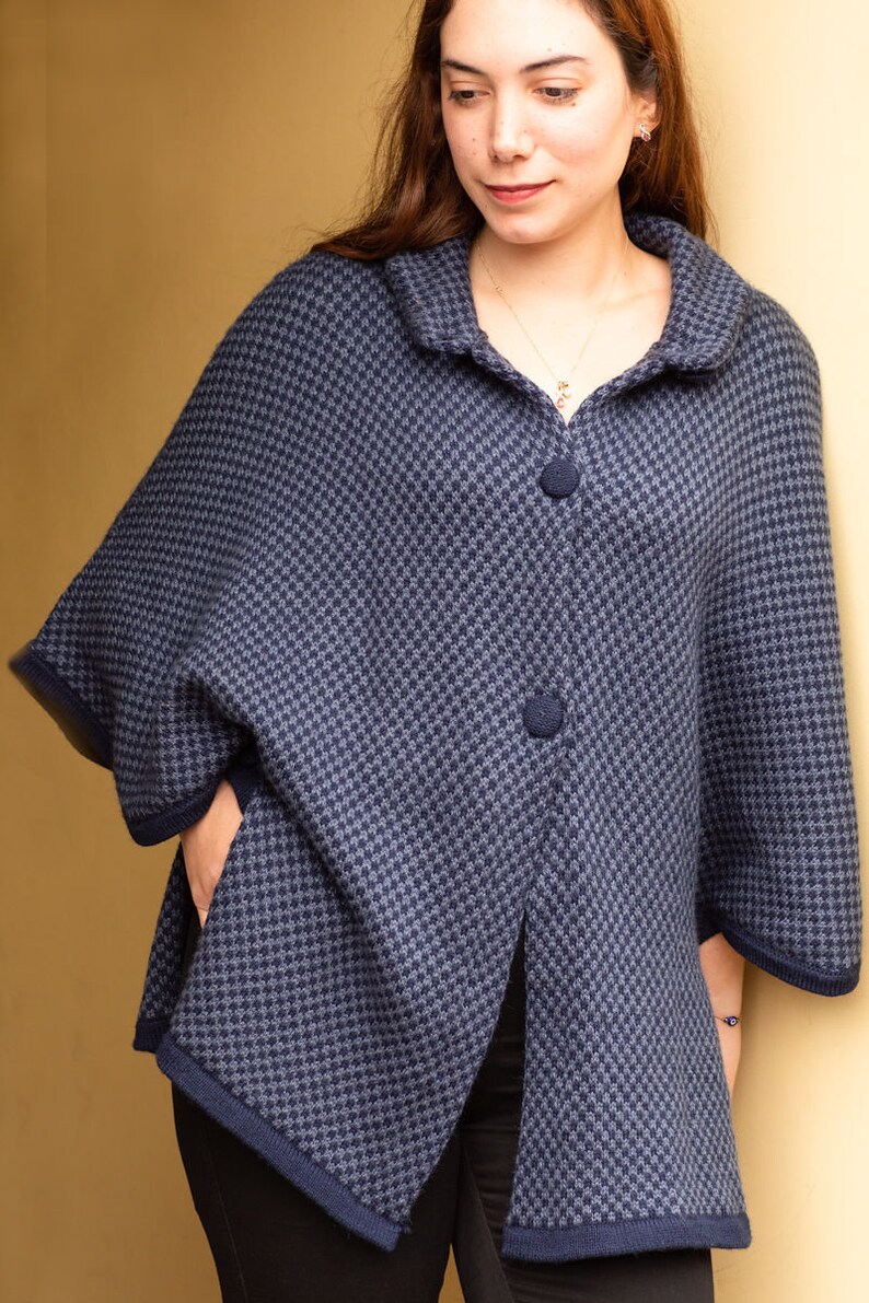 Alpaka Damen Cape Mantel Poncho. Sehen und fühlen Sie sich ...