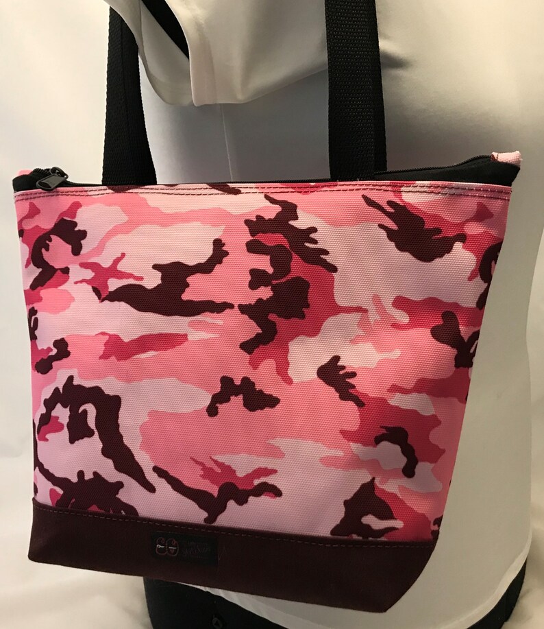 Pink Camo Purse, Camouflage Bag of Stain Resistant and Water Resistant