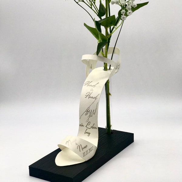 Vase, ausgefalleneTischdeko Hochzeit, außergewöhnliche Vase in Schuhform, mit personalisiertem Text, Geschenk zur Hochzeit, extravagant,