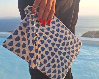 Coral Clutch