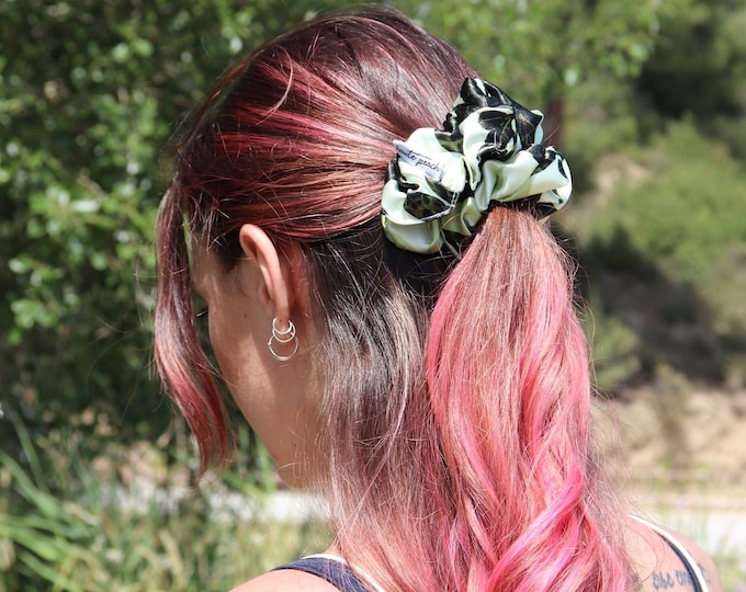 Jungle Scrunchy