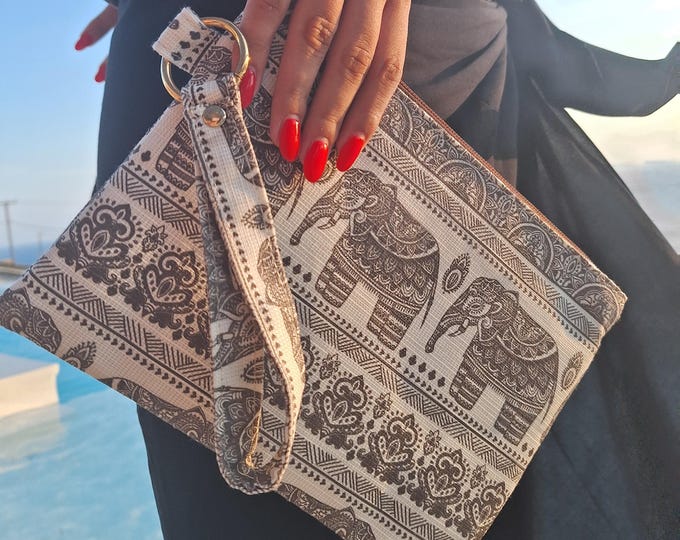 Elephant Clutch