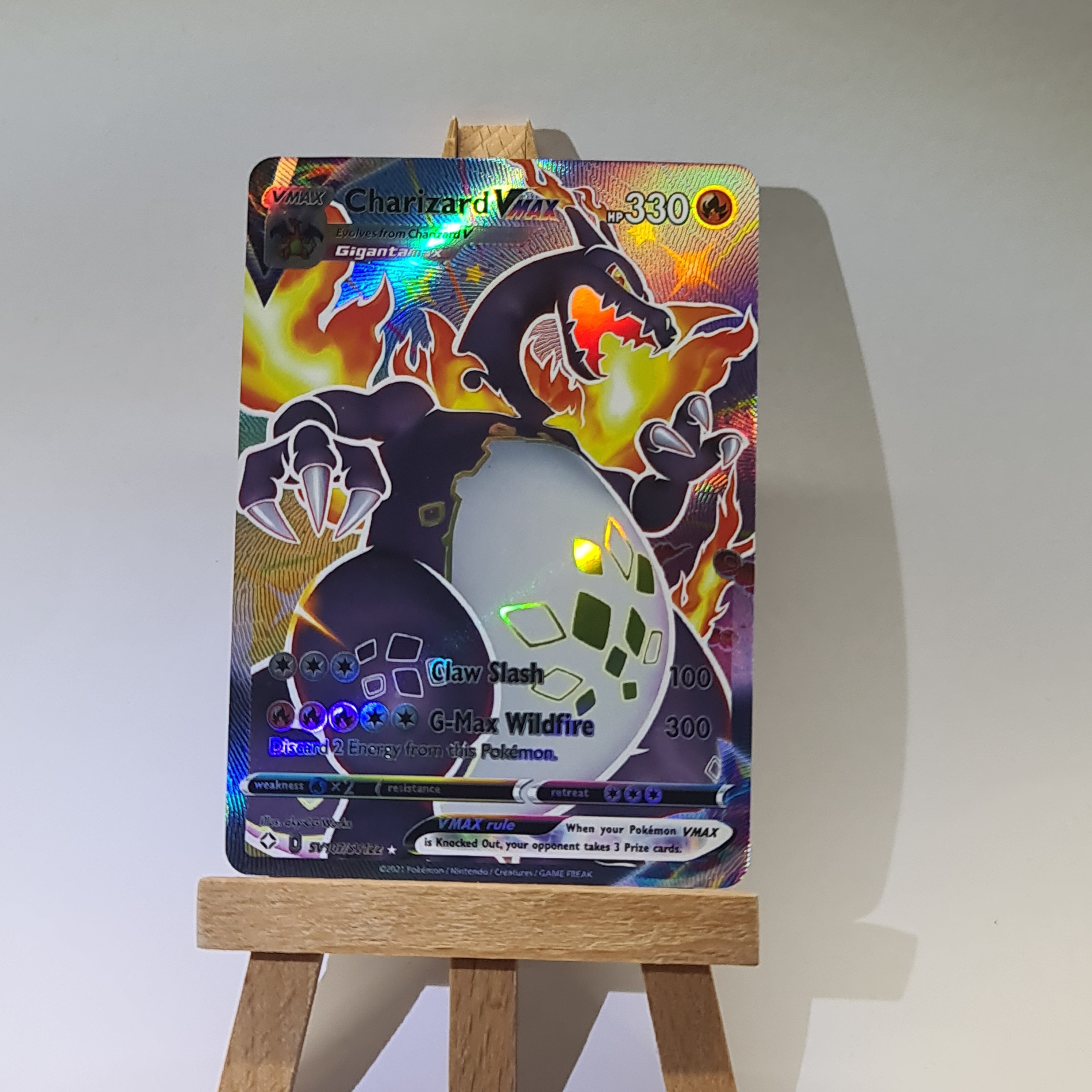 Carta Pokemon Charizard Vmax Shiny - Gigantamax - R$ 20,38