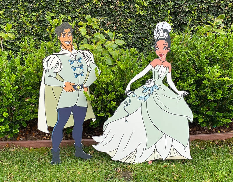 One (1) Tiana Princess character prop - Princess Frog themed party - …