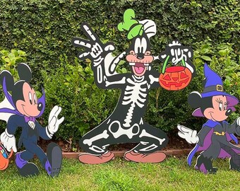 Halloween Yard Prop - (1) One Disney Halloween prop