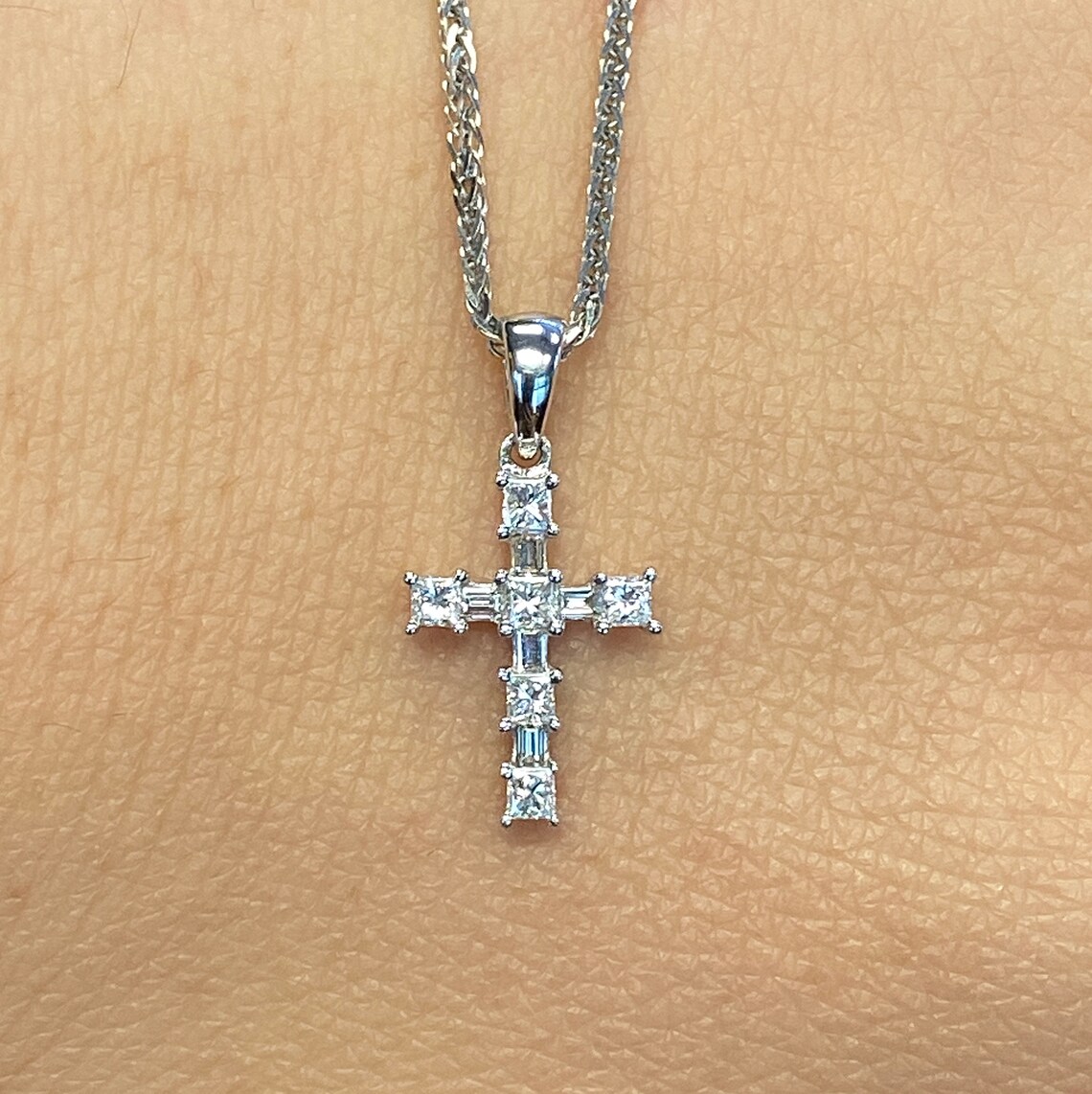 0.27CTTW. Petite Diamond Cross Pendant 18kt White Gold Etsy