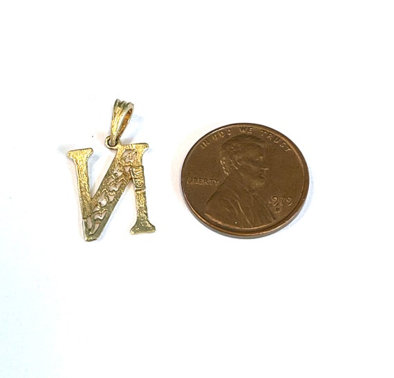 14K Yellow Gold Alphabet Letter F Charm Pendant .… - image 4
